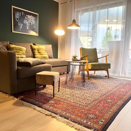 Living At Saarpartments -Adultsonly- 2 Bedrooms, Kitchen - Business & Holiday Apartments For Long- And Short Term Stay, 3 Min To Train Station, Secure E-Bike Parking! Saarbrücken Exterior foto